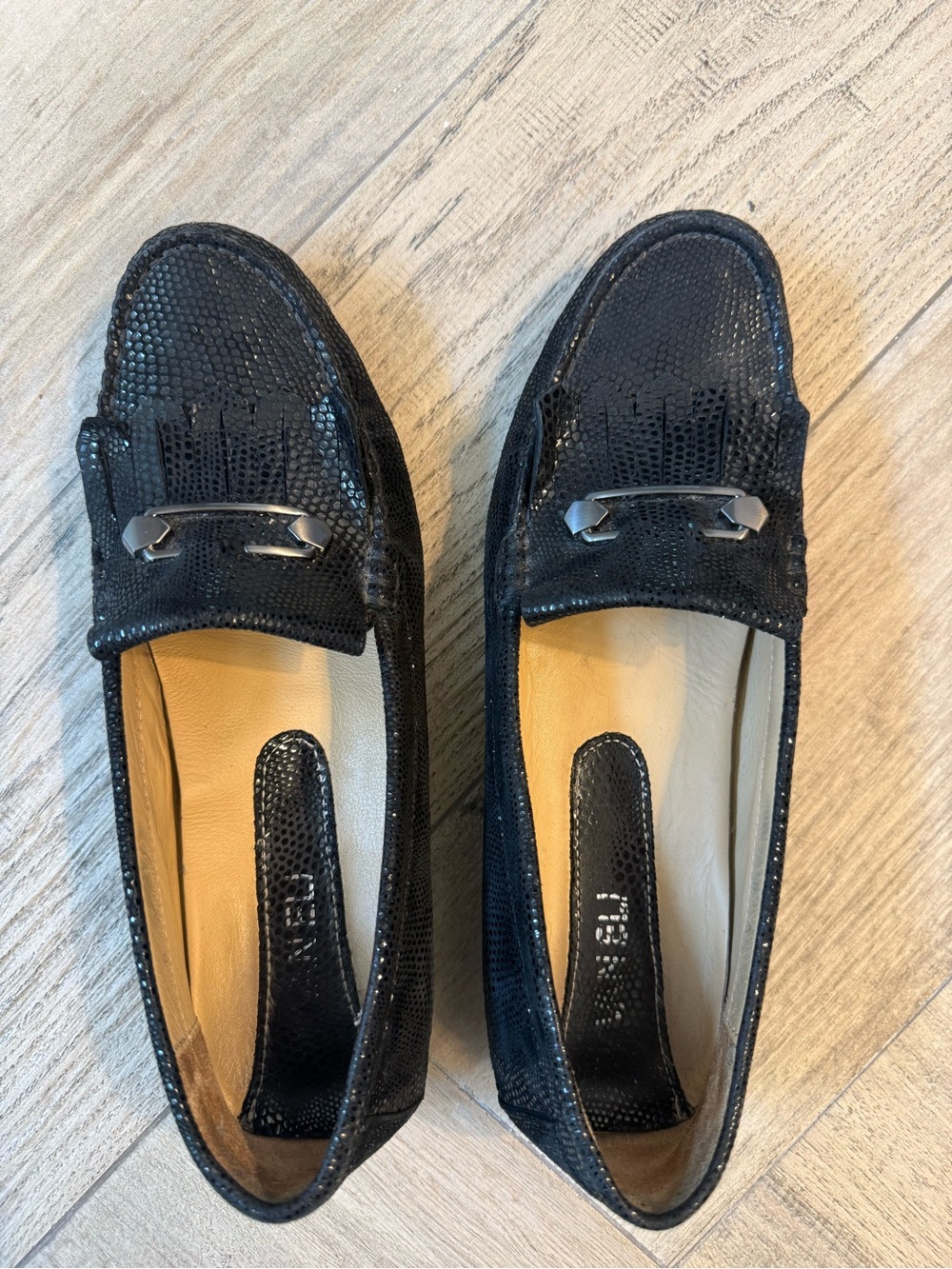 Italian Embossed Snakeskin Print Leather Loafers. Size 8